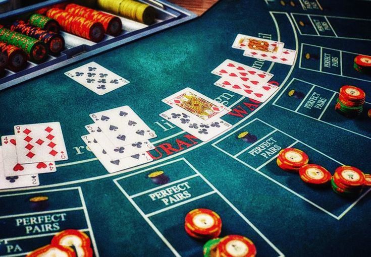 Amulet Casino آن لائن کیسینو میں اصل گیمز